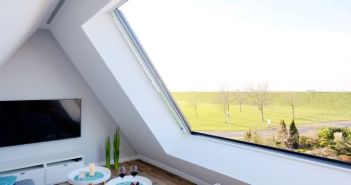 Neuartige Fensterlösungen: Dachschiebefenster und Balkonausstiegsfenster von (Foto: LiDEKO)