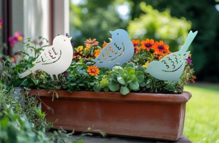 Unsichtbare Wandbefestigung sorgt für sauberen Look und sicheren Halt KNOBLOCH Rankgitter und Gartenstecker vereinen Design, Funktion und (Foto: Max Knobloch Nachf. GmbH)