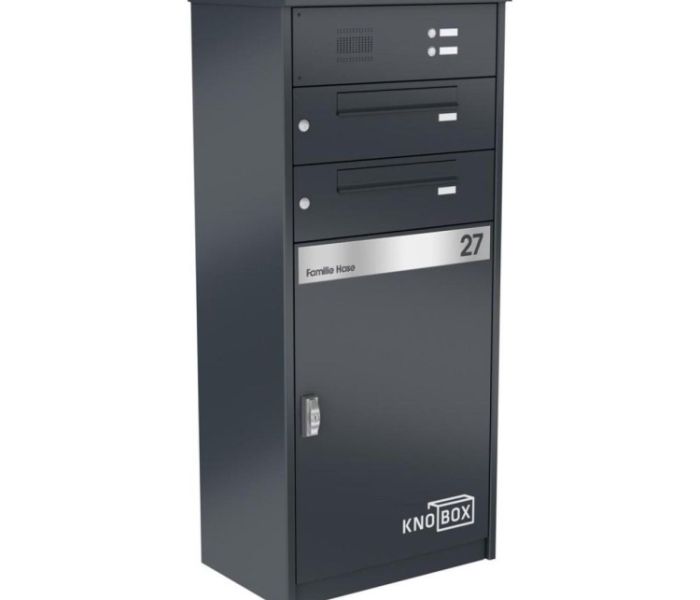 Die KNOBOX in der XL-Maximalversion mit zwei Briefkästen, Klingeln (Foto: Max Knobloch Nachf. GmbH)
