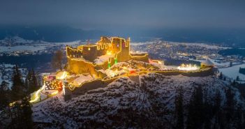 Spektakuläre Wintererlebnisse in Tirol: Magische Kristallwelten, Lichterparks und (Foto: Naturparkregion Reutte, Robert Eder)