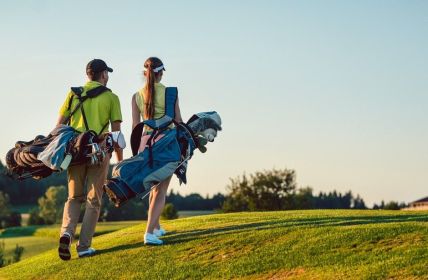 Euro Sports Golf Camps in England fördern junge Talente (Foto: AdobeStock - Kzenon - 217880497)