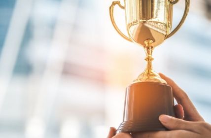 Hannoversche Premium-Exklusiv wird Testsieger der aktuellen BU-Versicherungen mit (Foto: AdobeStock -  Shutter2U - 210211160)