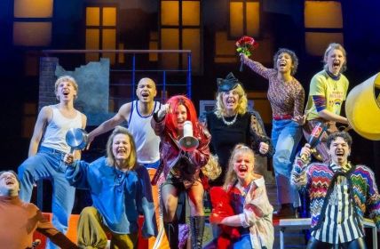 WIR SIND AM LEBEN erweitert Laufzeit bis April 2027 (Foto: Stage Entertainment)